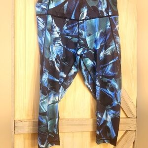 Zella Print Crop Leggings Blue Size Large 28/21 BNWOT